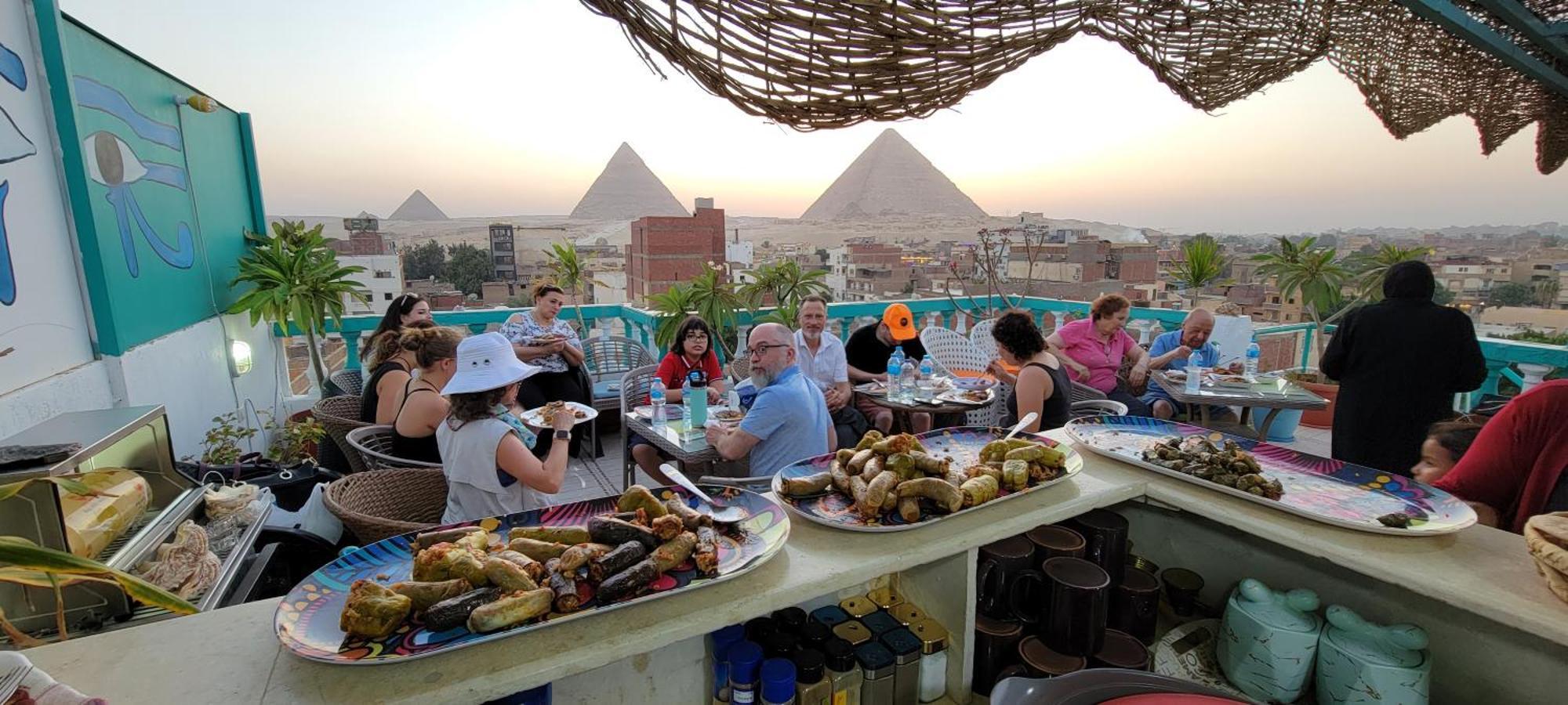 Pyramids Temple Guest House Kafrat al Jabal Экстерьер фото